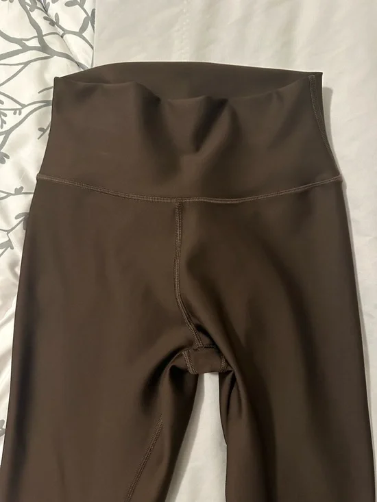 ALO Yoga High-Rise Chocolate Brown Leggings - Picture 4 of 4